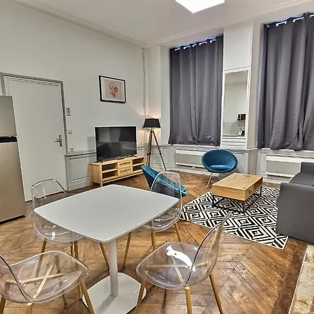 Superbe, T2 Spacieux 50m², Hypercentre, Neuf, Rdc